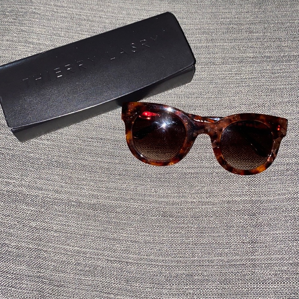 Thierry Larsen Designer Sunglasses! 😎